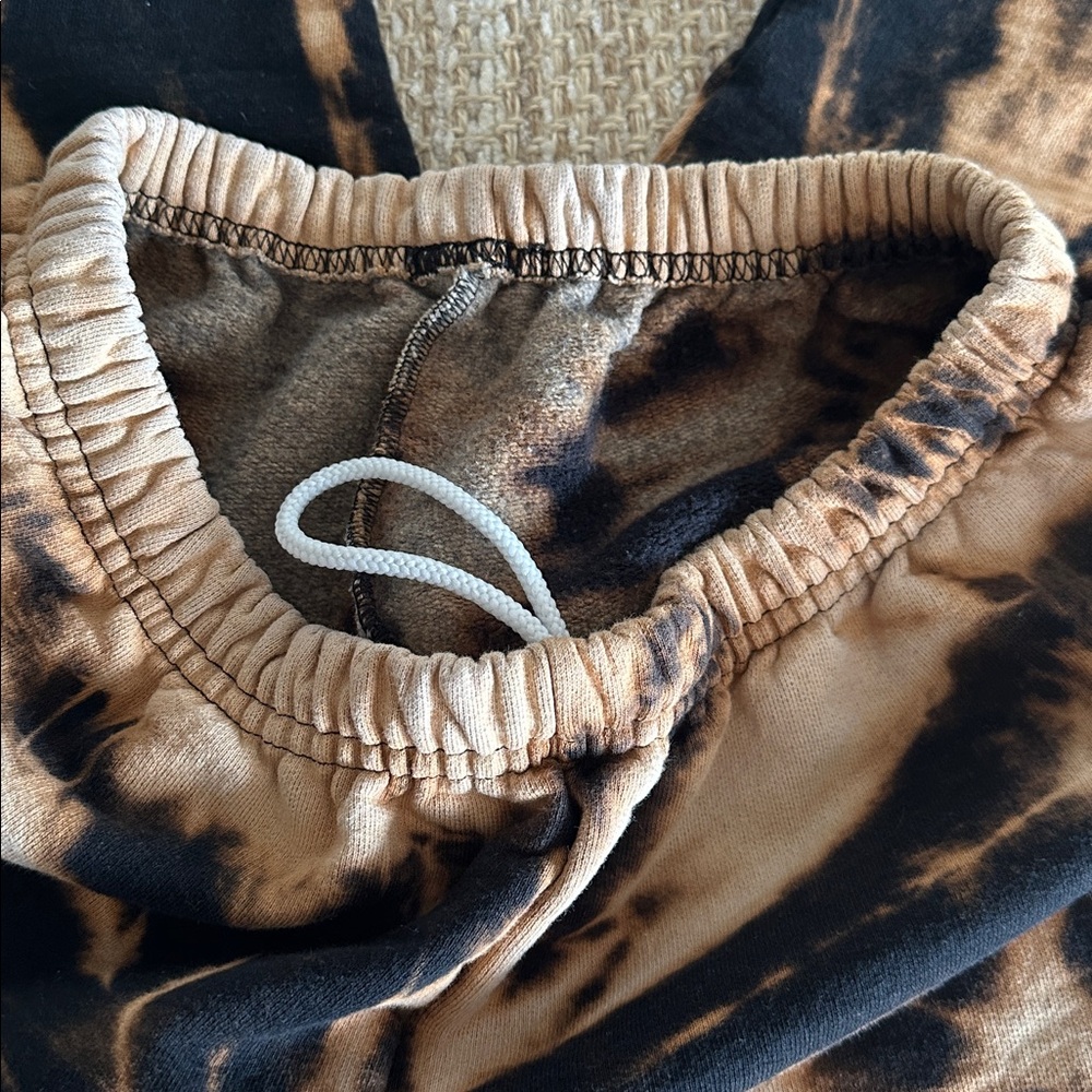 EUC - Edikted tye dye sweatpants size XS - Picture 2 of 3